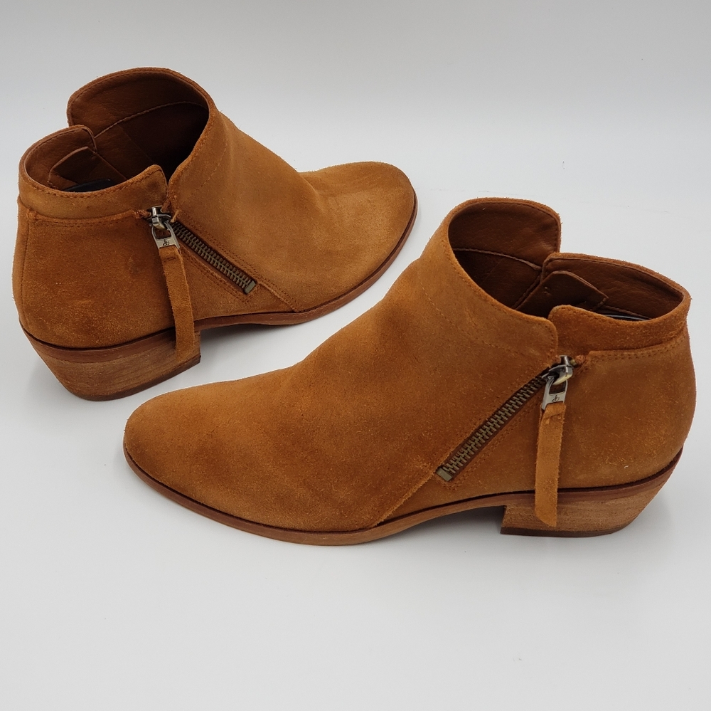 Sam Edelman Suede Ankle Boots with dual zip ankle Closures. Womens Size 7